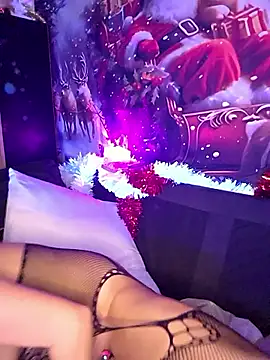 SpicyVicky live sex cam