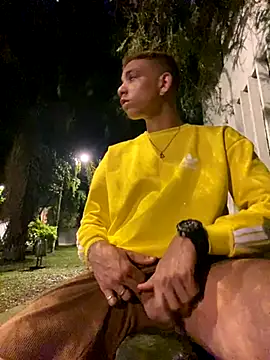 Dylams_maja live sex cam