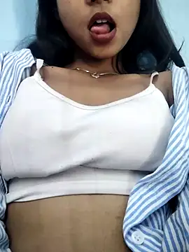 Isha_Liha live sex cam