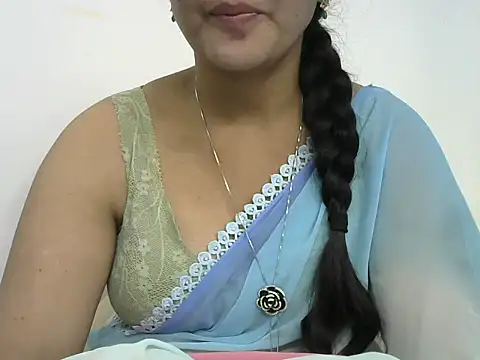 reshmika_reddy live sex cam