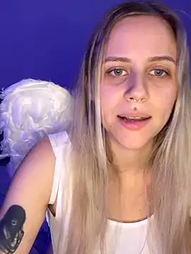 lunawolf21 live sex cam