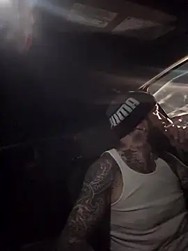 Beardedtattood live sex cam