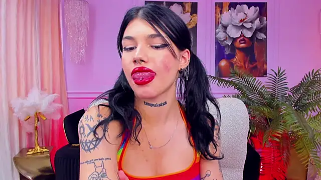 YasminWild live sex cam