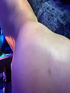 gurlnips live sex cam