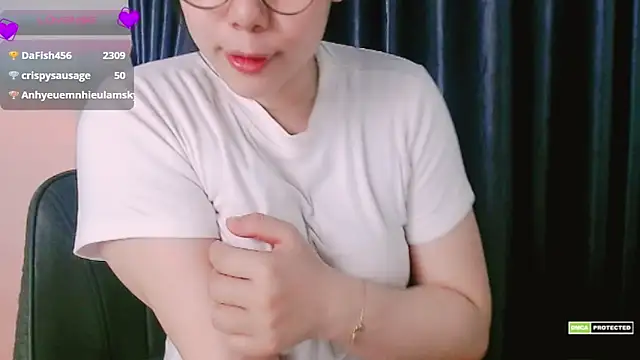 _Lov_Lynh live sex cam