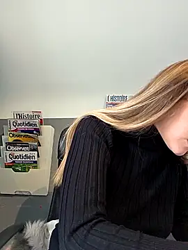 lucie_mehott live sex cam