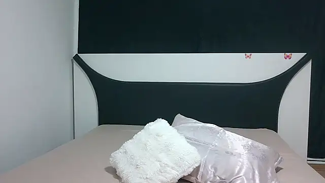 CelineSky live sex cam