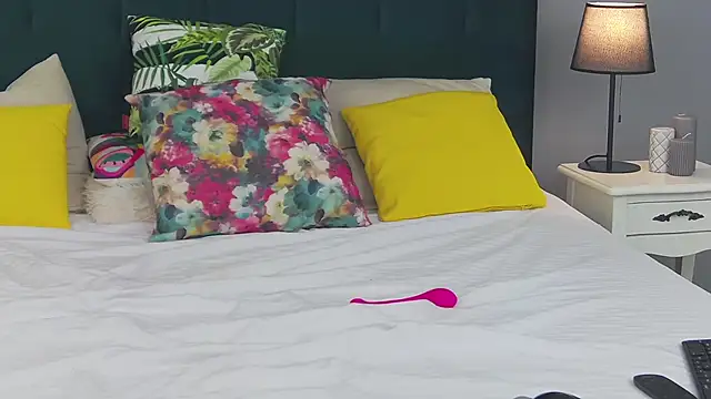 Mia_Sofie live sex cam