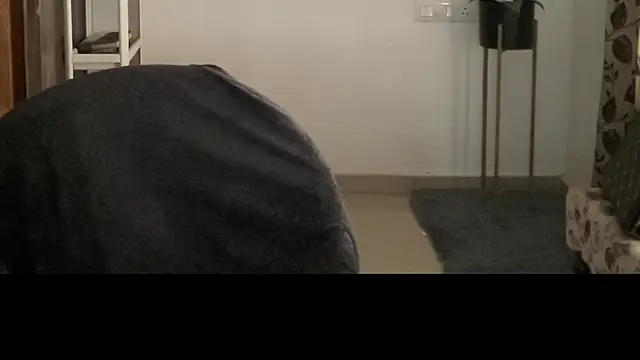 MakeMeAwareAah's cam snapshot