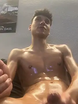 TyroneeDE live sex cam