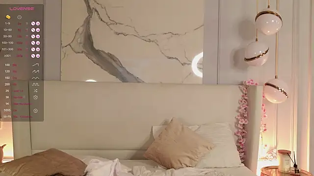 AdoraCortes live sex cam