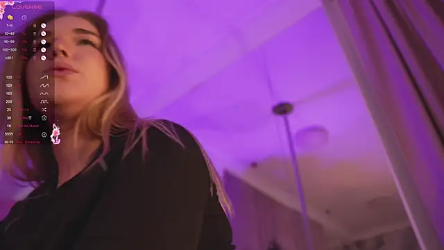 Smiley_Mia live sex cam