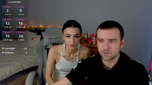 AdeleLaCr0ix live sex cam