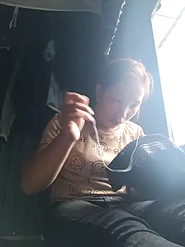 Evelyn-n's cam snapshot