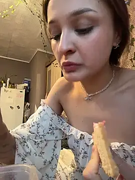 ErikaMuse's cam snapshot