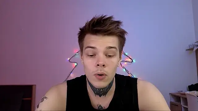 DENIS_HERE's cam snapshot