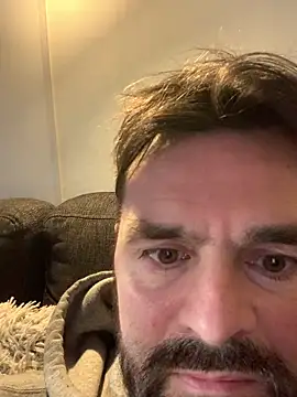 TB1977DK's cam snapshot