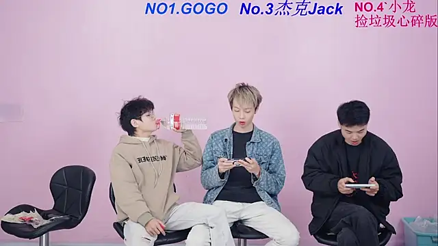 Beautifulboys-999's cam snapshot