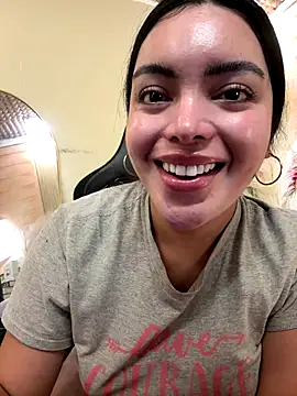 TS-SimplyTheBest live sex cam