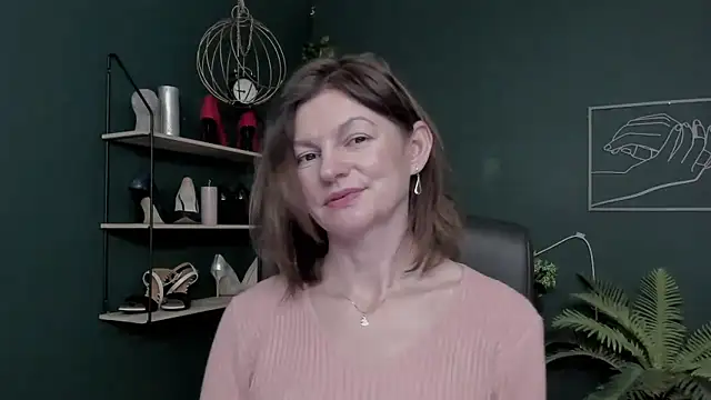 VivianWILD live sex cam