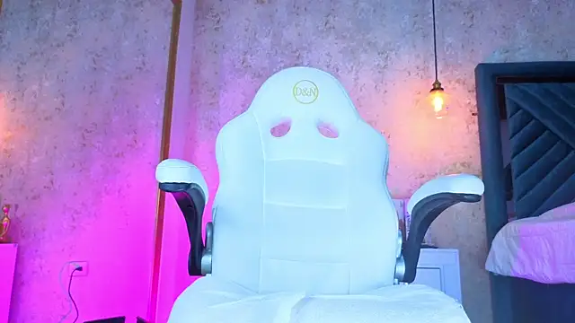 AlessiaLondon live sex cam