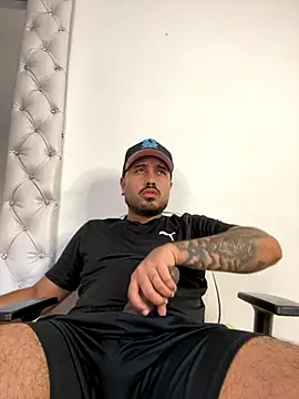 PapiStan live sex cam