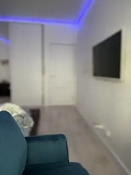 SweetBeeQueen live sex cam