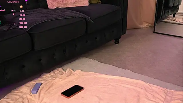 firesbomb777 live sex cam