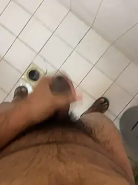 Malludubai69 live sex cam