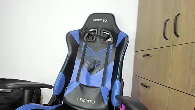 dorman_boy live sex cam