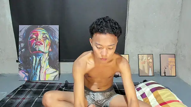 UrBigFatAsianCock live sex cam