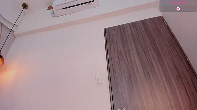 Lilyh_Zulu's cam snapshot