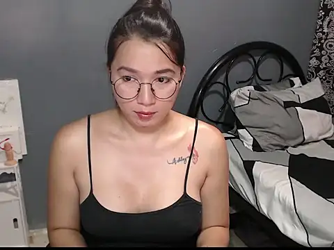 XxBigcumxX live sex cam