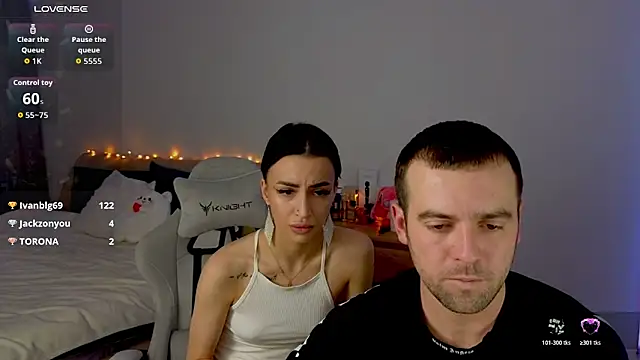 AdeleLaCr0ix live sex cam