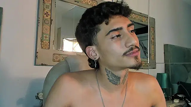 Mr_Strike live sex cam