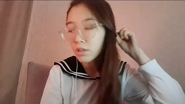 MollyTiger live sex cam