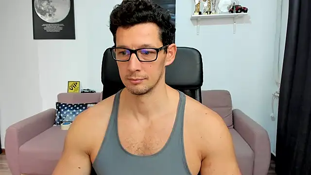 BrutusK08 live sex cam