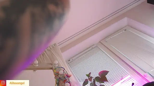 AlitaXAngelic live sex cam