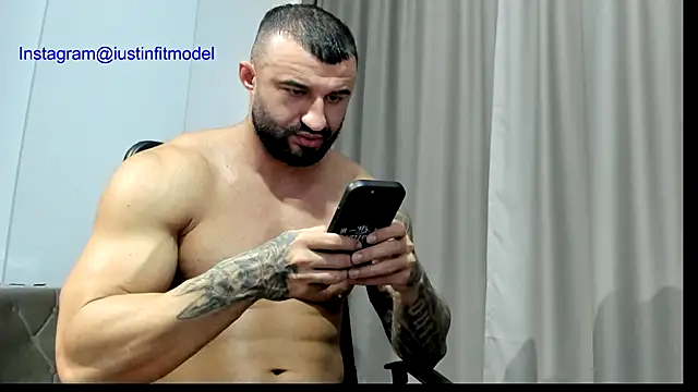 MuscleJohn live sex cam