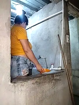 ariana_d20 live sex cam