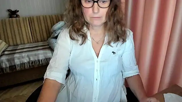 lauraoven live sex cam