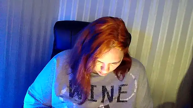 LisaLeon's cam snapshot