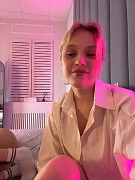 CaitlinSugar live sex cam