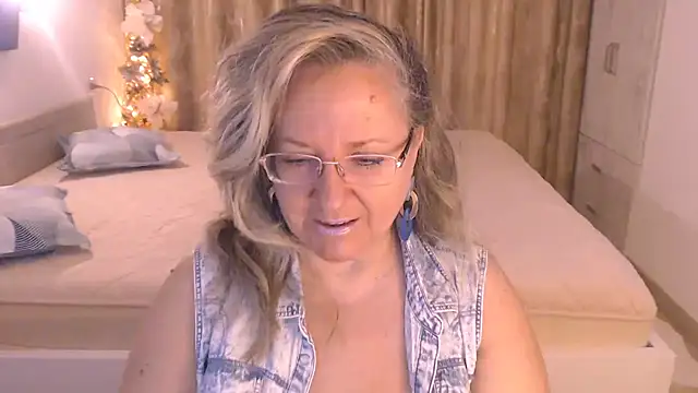 Raisshy live sex cam