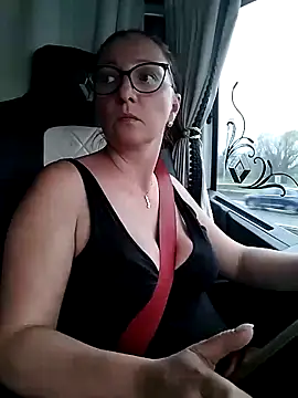 Milfa_nimfomana live sex cam