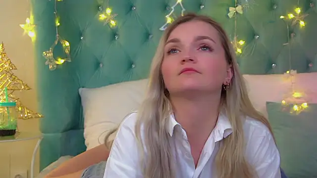 AnnyRaii's cam snapshot