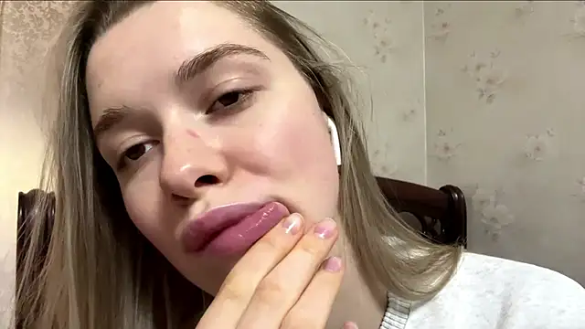 MichikoWienandt's cam snapshot