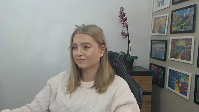 Mysteryerica's cam snapshot