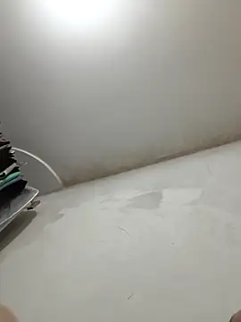 Loverboyxox77's cam snapshot