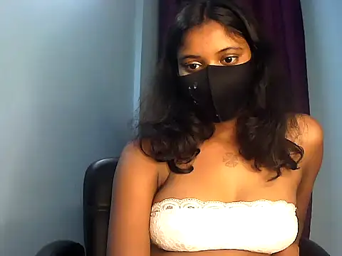 PAYARI_PURVI's cam snapshot